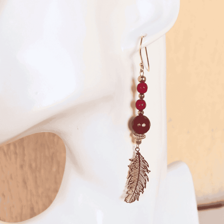 Μακριά Σκουλαρίκια με Ημιπολύτιμο Λίθο Κόκκινο Νεφρίτη και Μοτίφ Φτερό