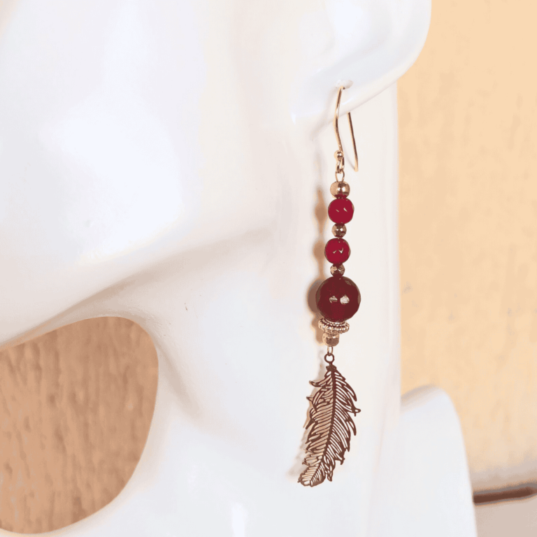 Μακριά Σκουλαρίκια με Ημιπολύτιμο Λίθο Κόκκινο Νεφρίτη και Μοτίφ Φτερό