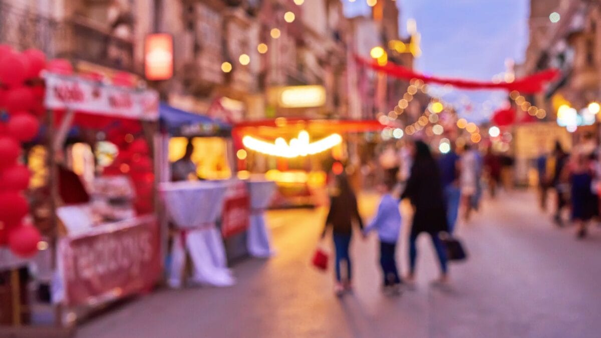 Read more about the article Bazaar Χειροποίητων: 5 Tips για να Ξεχωρίσει ο Πάγκος σου και να Αυξήσεις τις Πωλήσεις